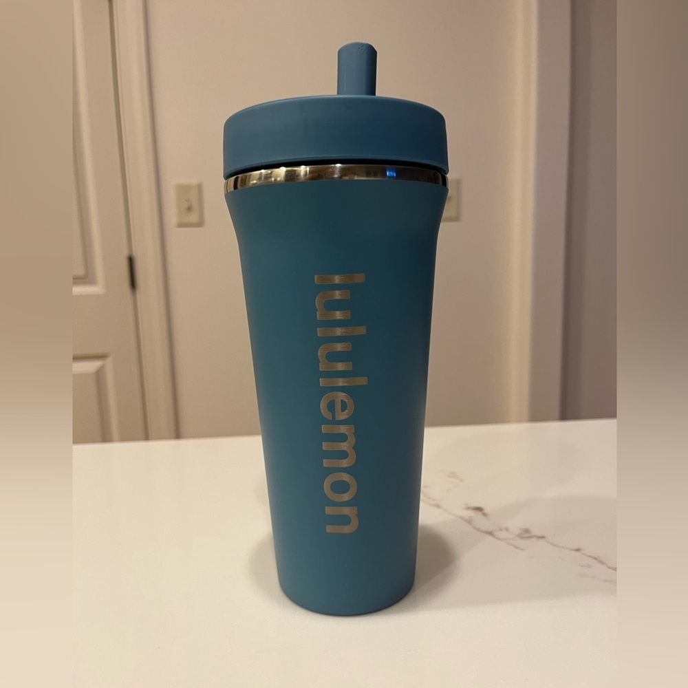 Lululemon Water bottle